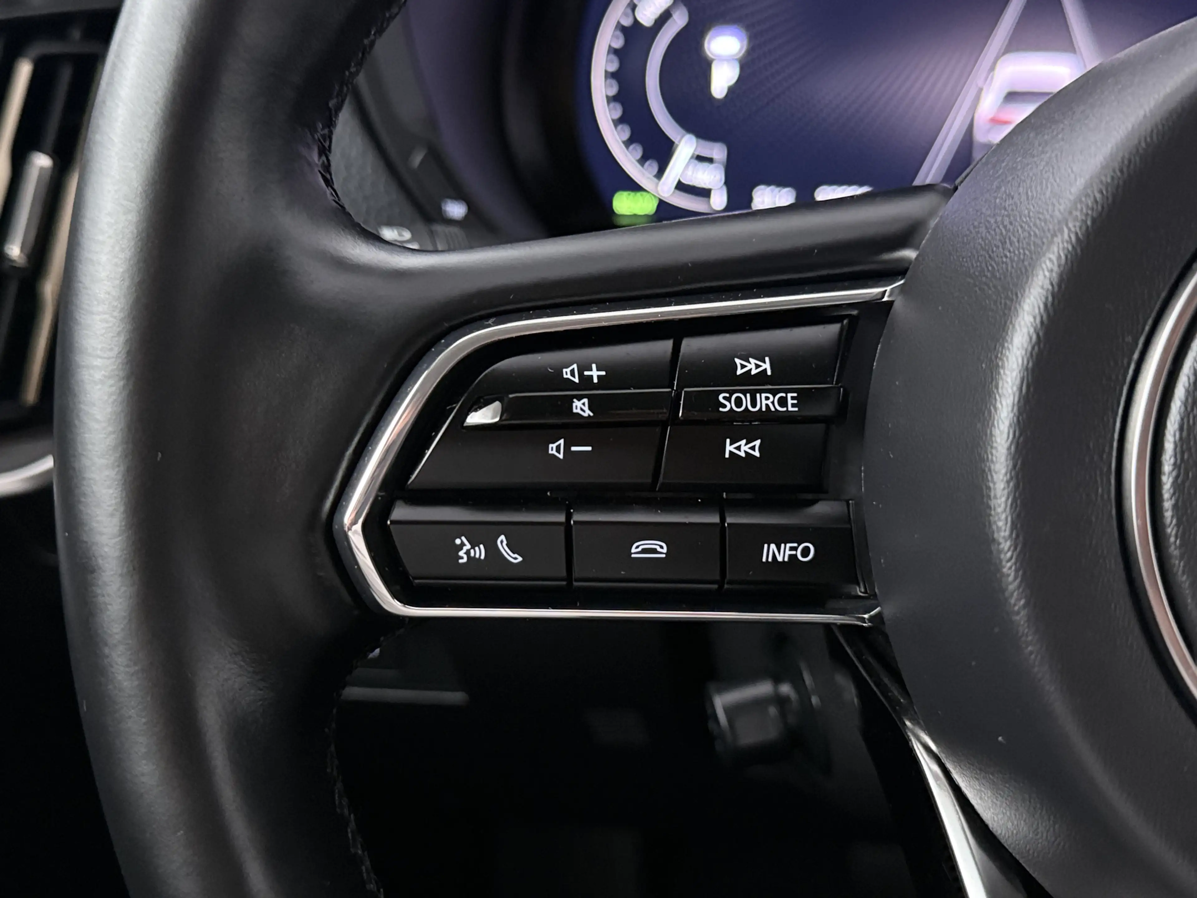 Mazda CX-60 2.5 e-SkyActiv PHEV Homura | BOSE | 360 Camera | A — photo 8