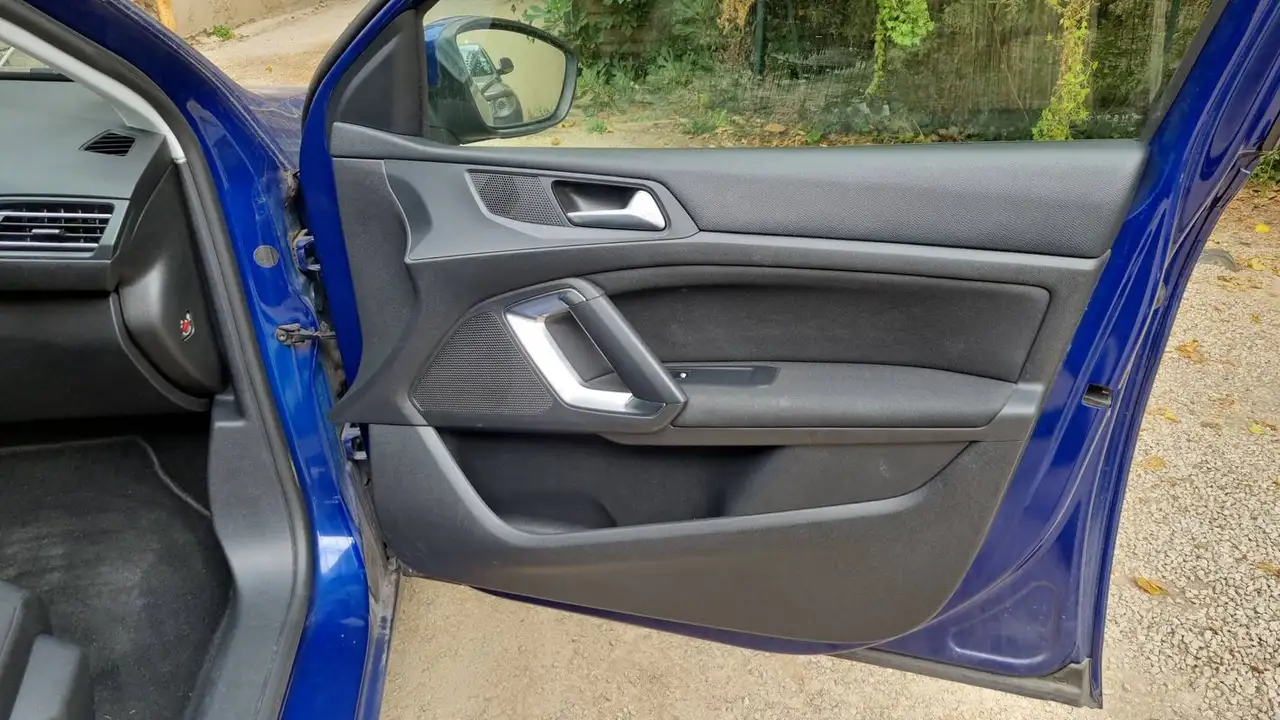 Peugeot 308 308 — photo 23