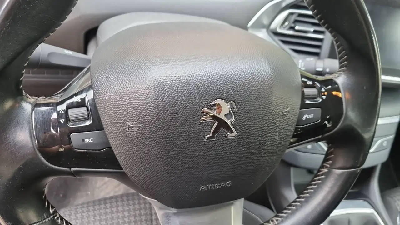 Peugeot 308 308 — photo 25