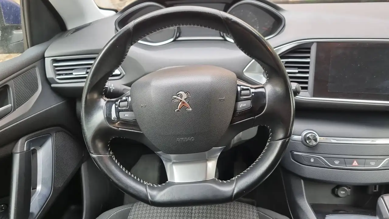 Peugeot 308 308 — photo 22