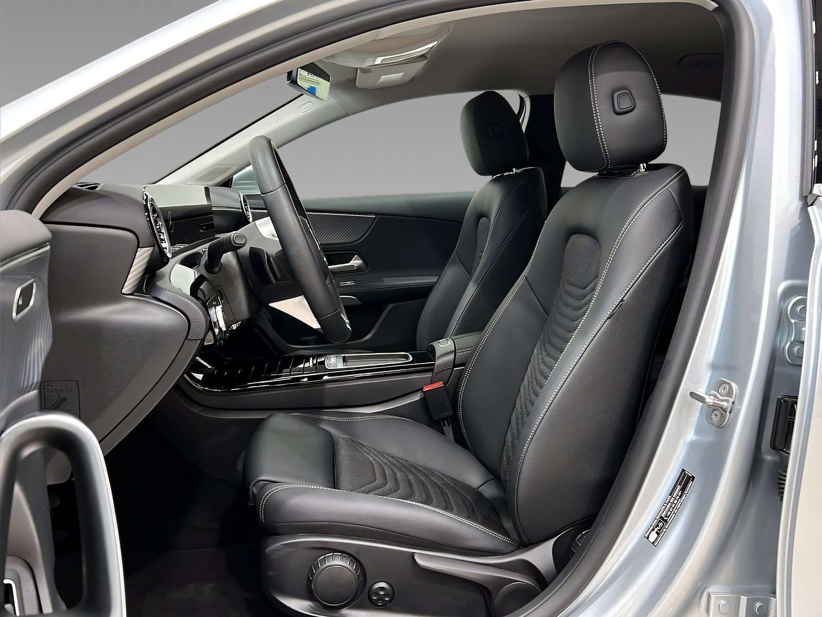 Mercedes-Benz A 220