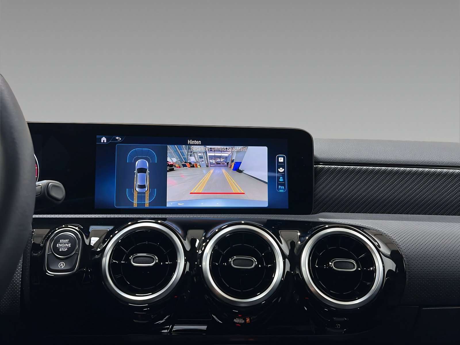 Mercedes-Benz A 220