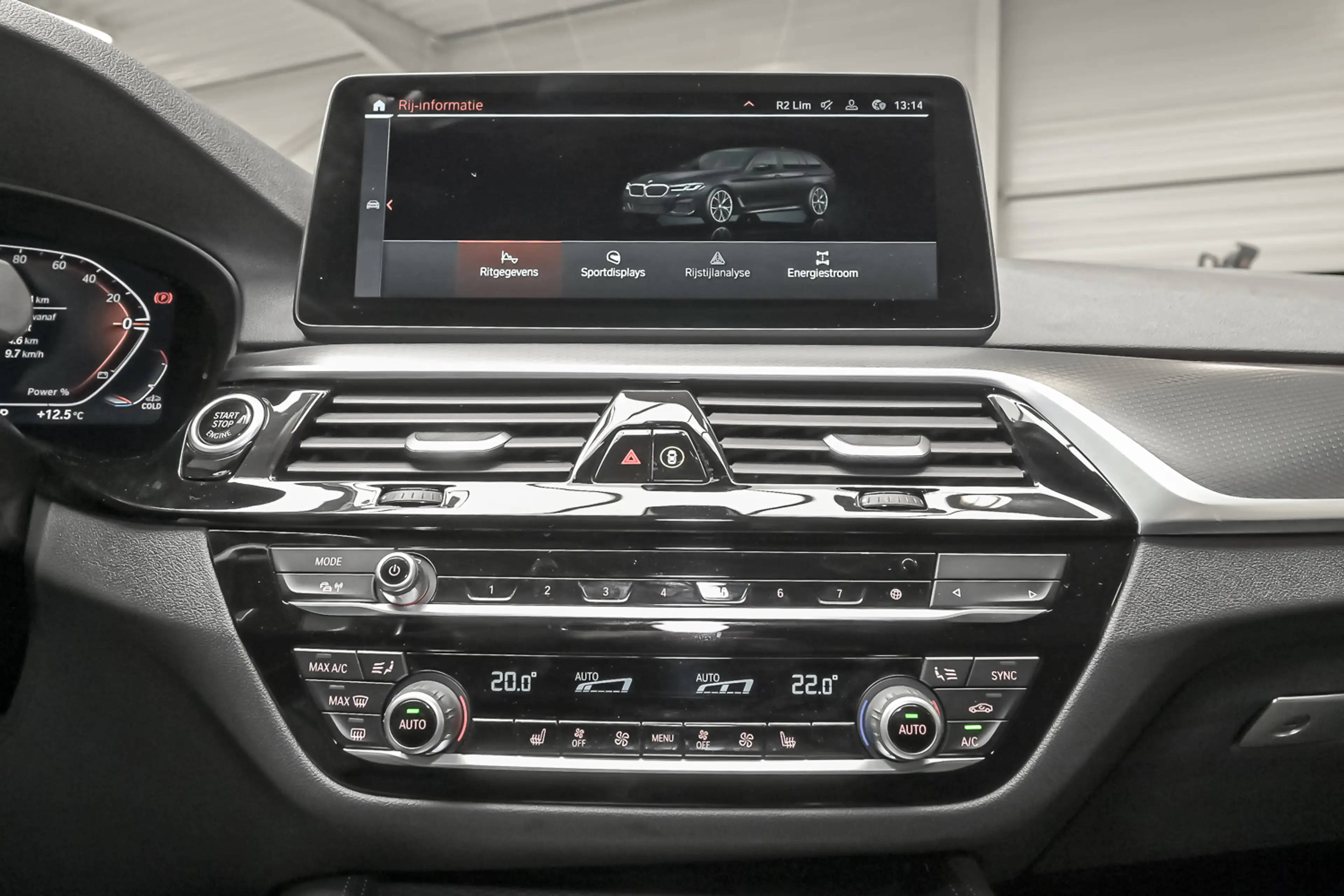 BMW 518 Touring 518 dA MHEV — photo 13