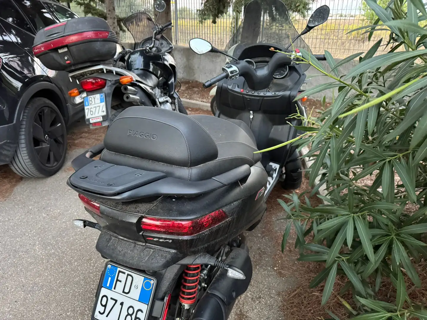 Piaggio MP3 400 HPE Nero - 1