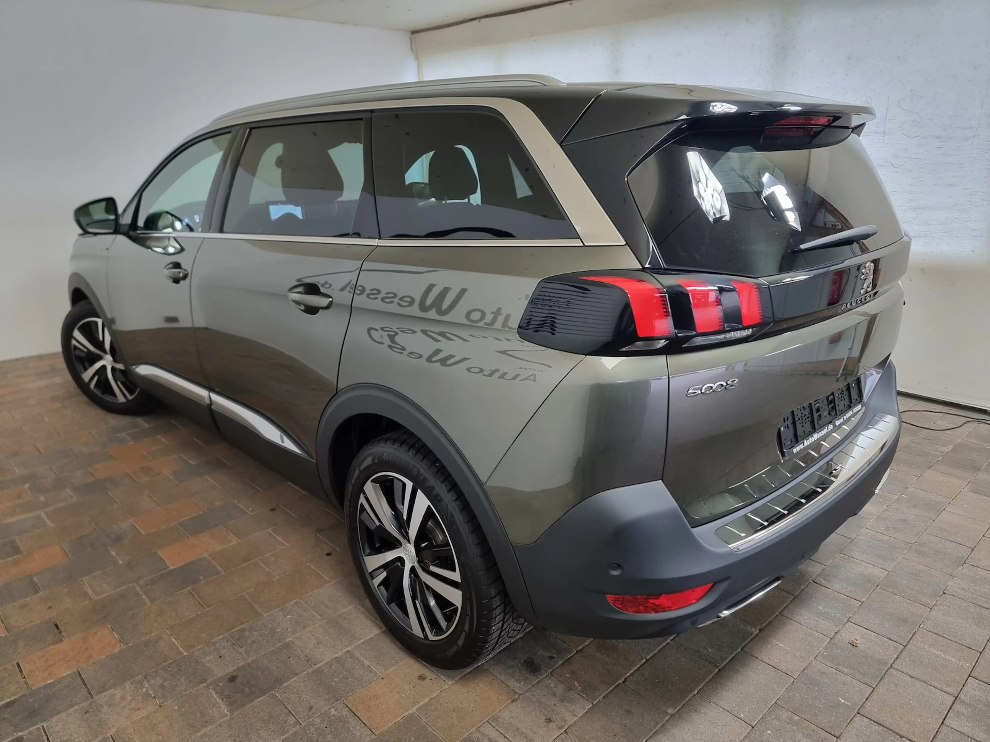 Peugeot 5008 GT-Line LED i-Cockpit 180° Kamera Keyless — photo 6