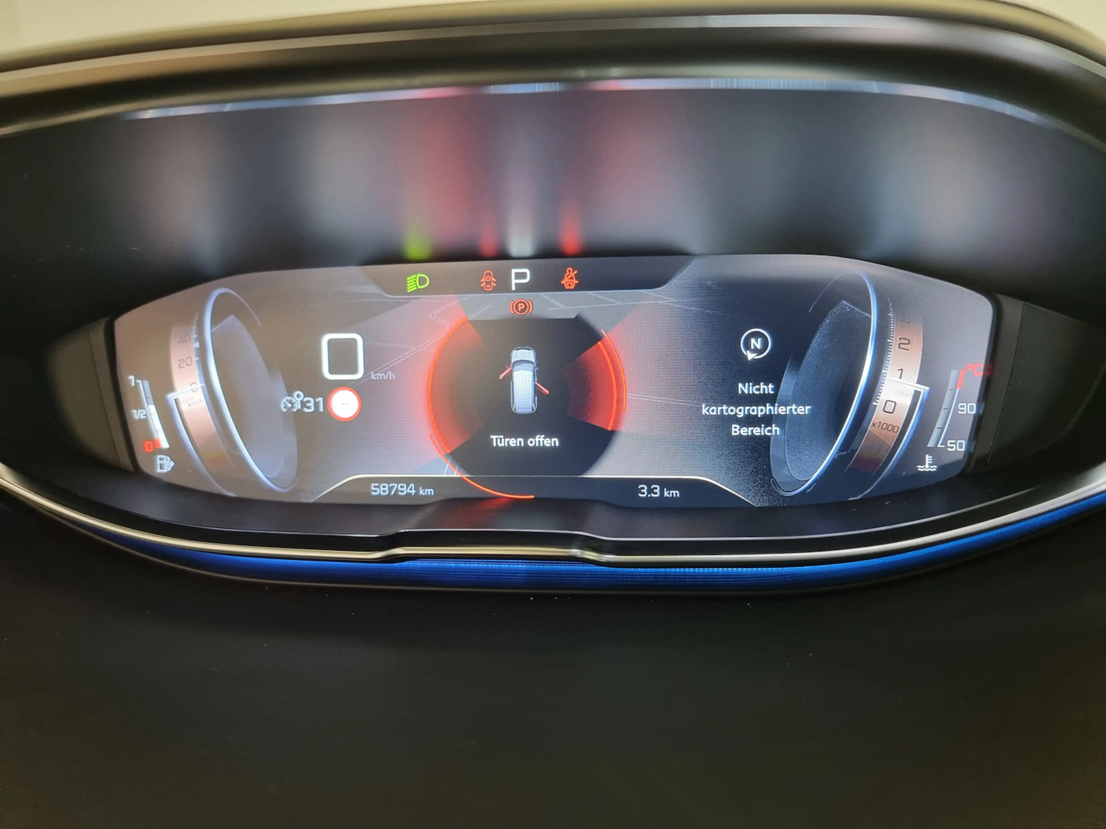 Peugeot 5008 GT-Line LED i-Cockpit 180° Kamera Keyless — photo 12