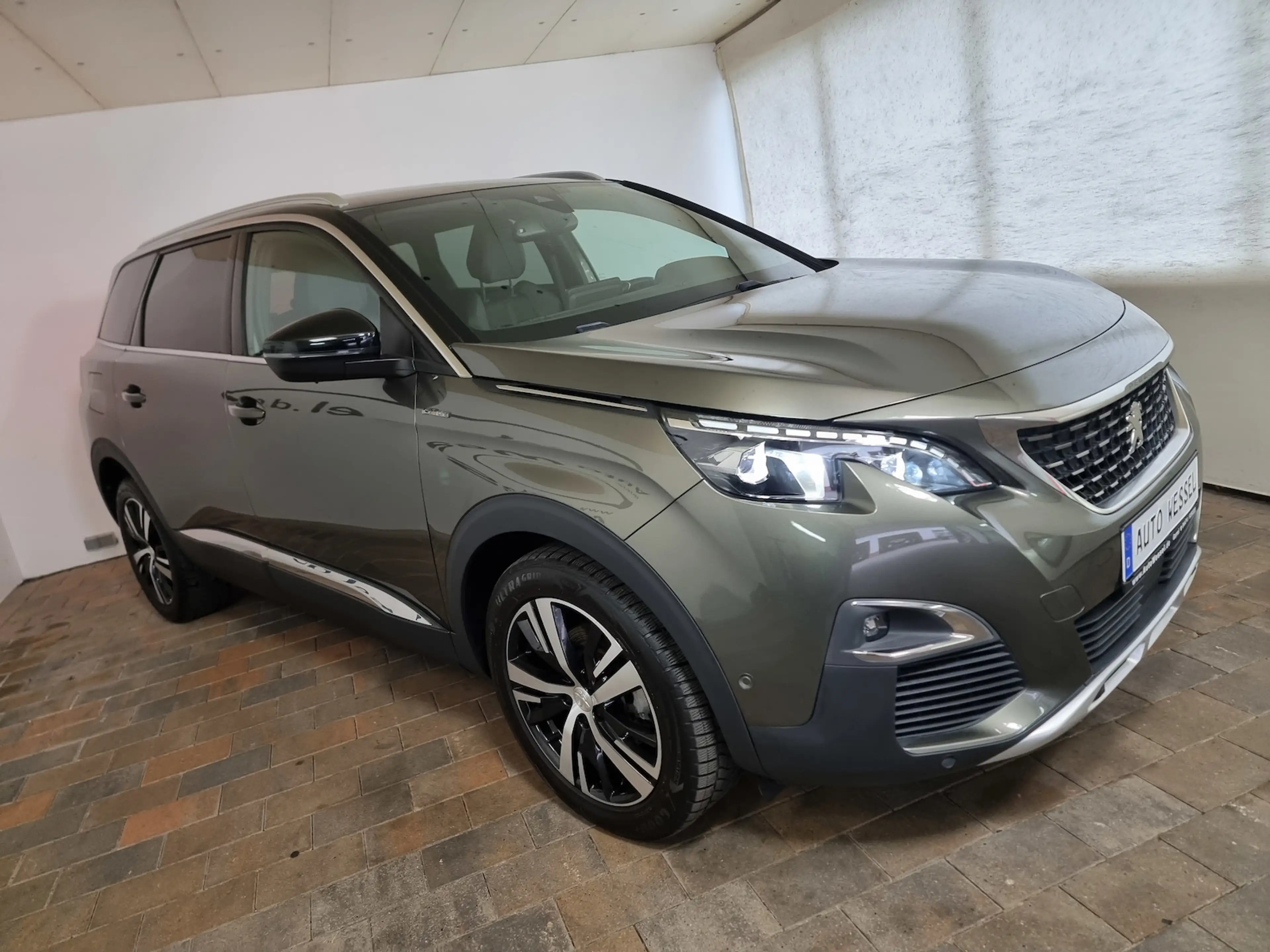 Peugeot 5008 GT-Line LED i-Cockpit 180° Kamera Keyless — photo 5