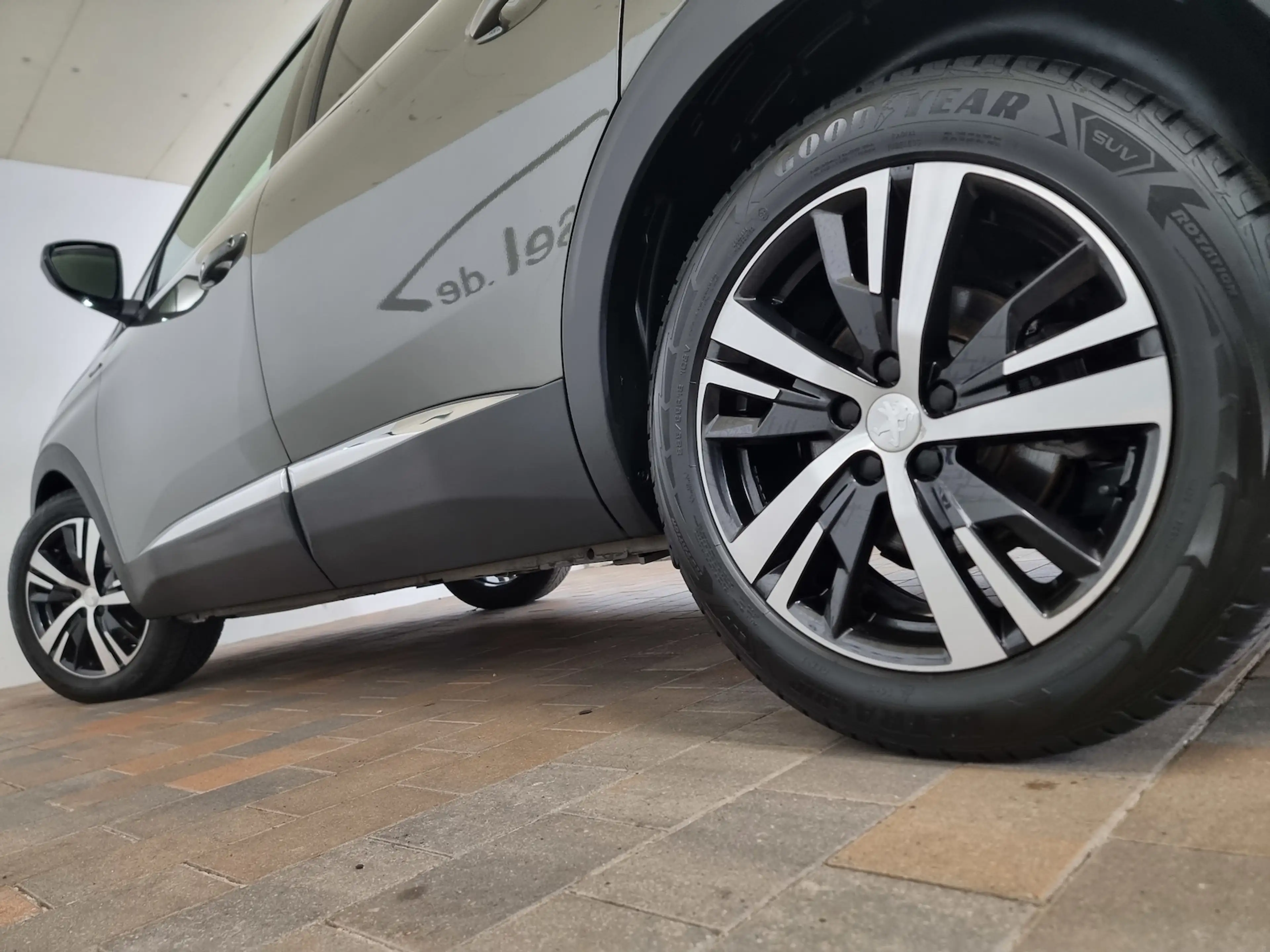 Peugeot 5008 GT-Line LED i-Cockpit 180° Kamera Keyless — photo 2