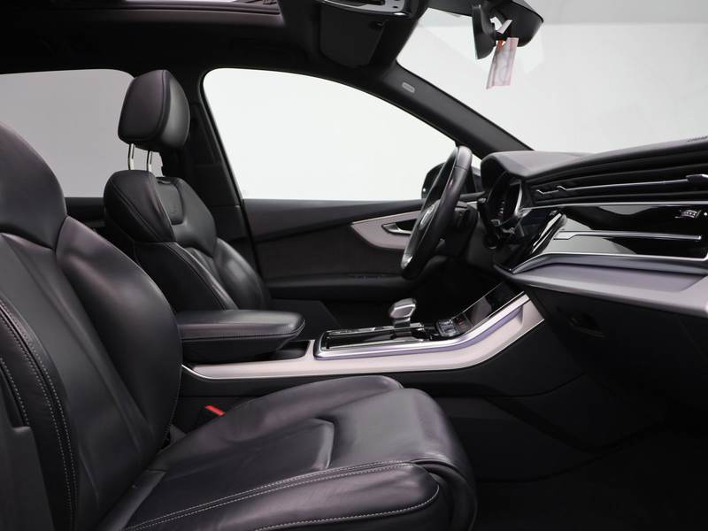 Audi Q7 55 TFSie QUATTRO 3X S LINE 394PK *AUTOMAAT*PANODAK*TREKHAAK*LEDER*CAMERA*CRUISE*PDC*...* — photo 9