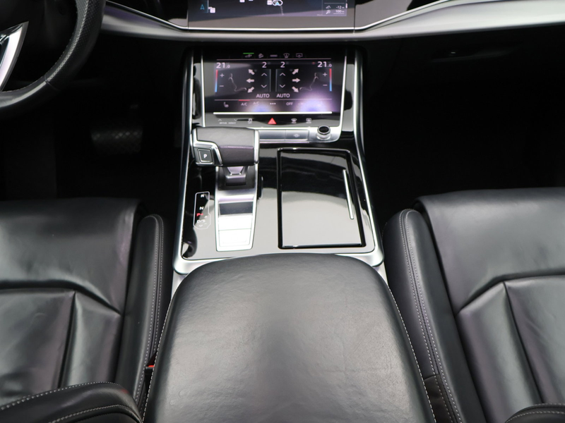 Audi Q7 55 TFSie QUATTRO 3X S LINE 394PK *AUTOMAAT*PANODAK*TREKHAAK*LEDER*CAMERA*CRUISE*PDC*...* — photo 15