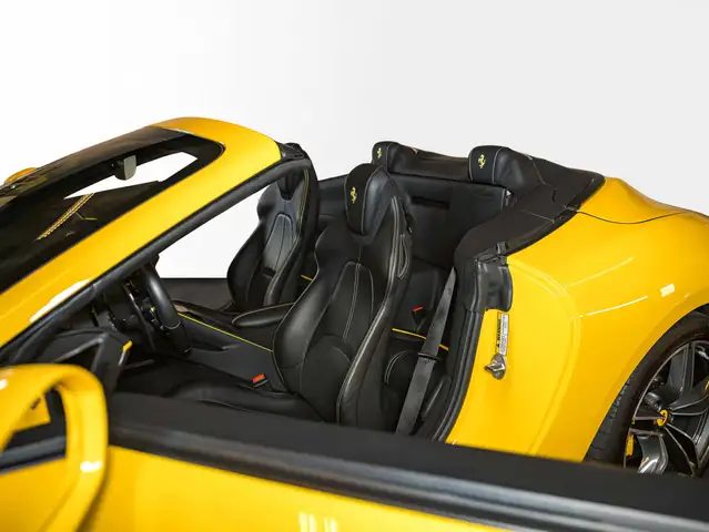 Ferrari Roma view 14