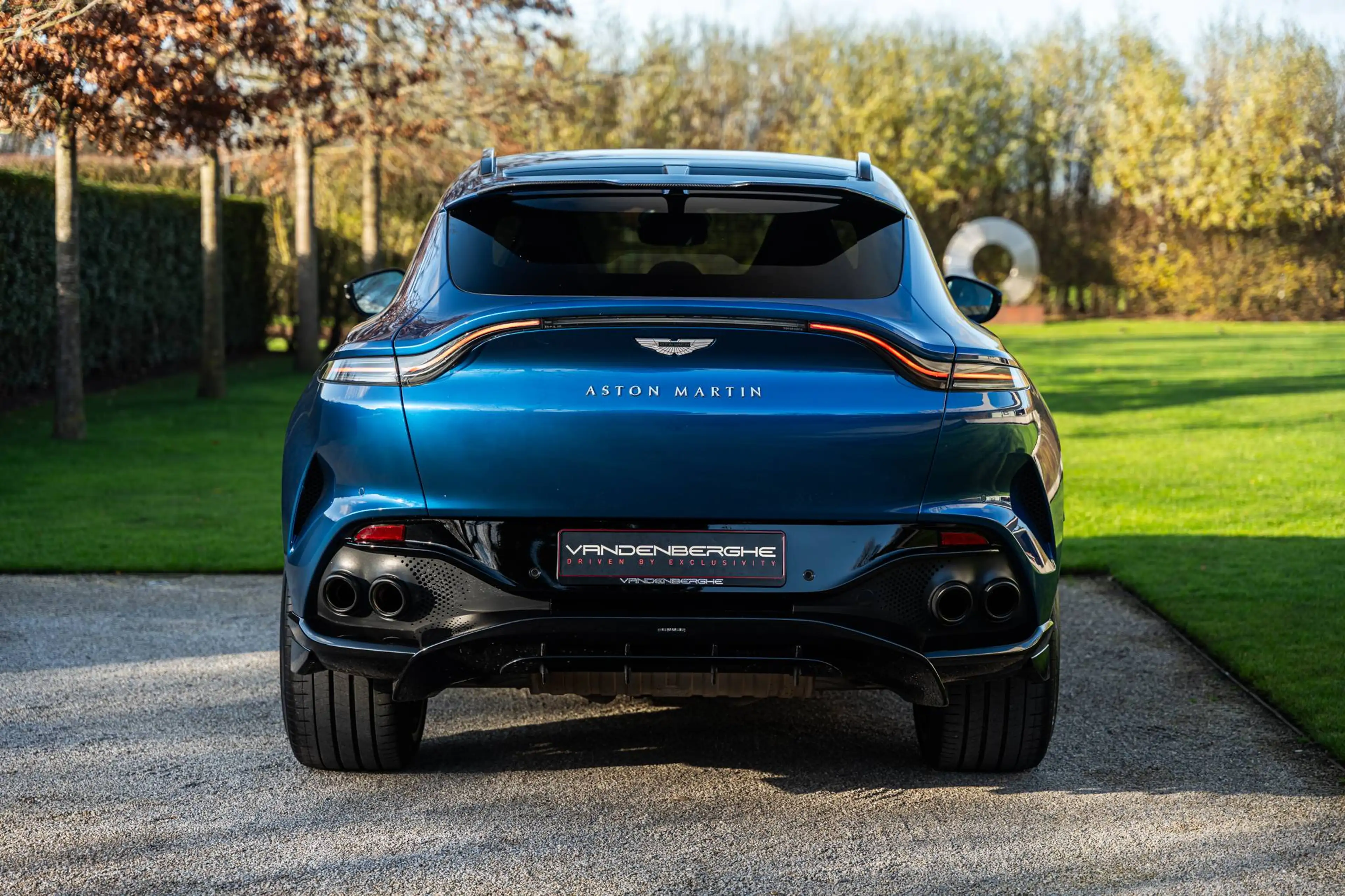 Aston Martin DBX 707/PPF/PANO/MY23/SEAT VENT/CARBON/360°/23" — photo 4