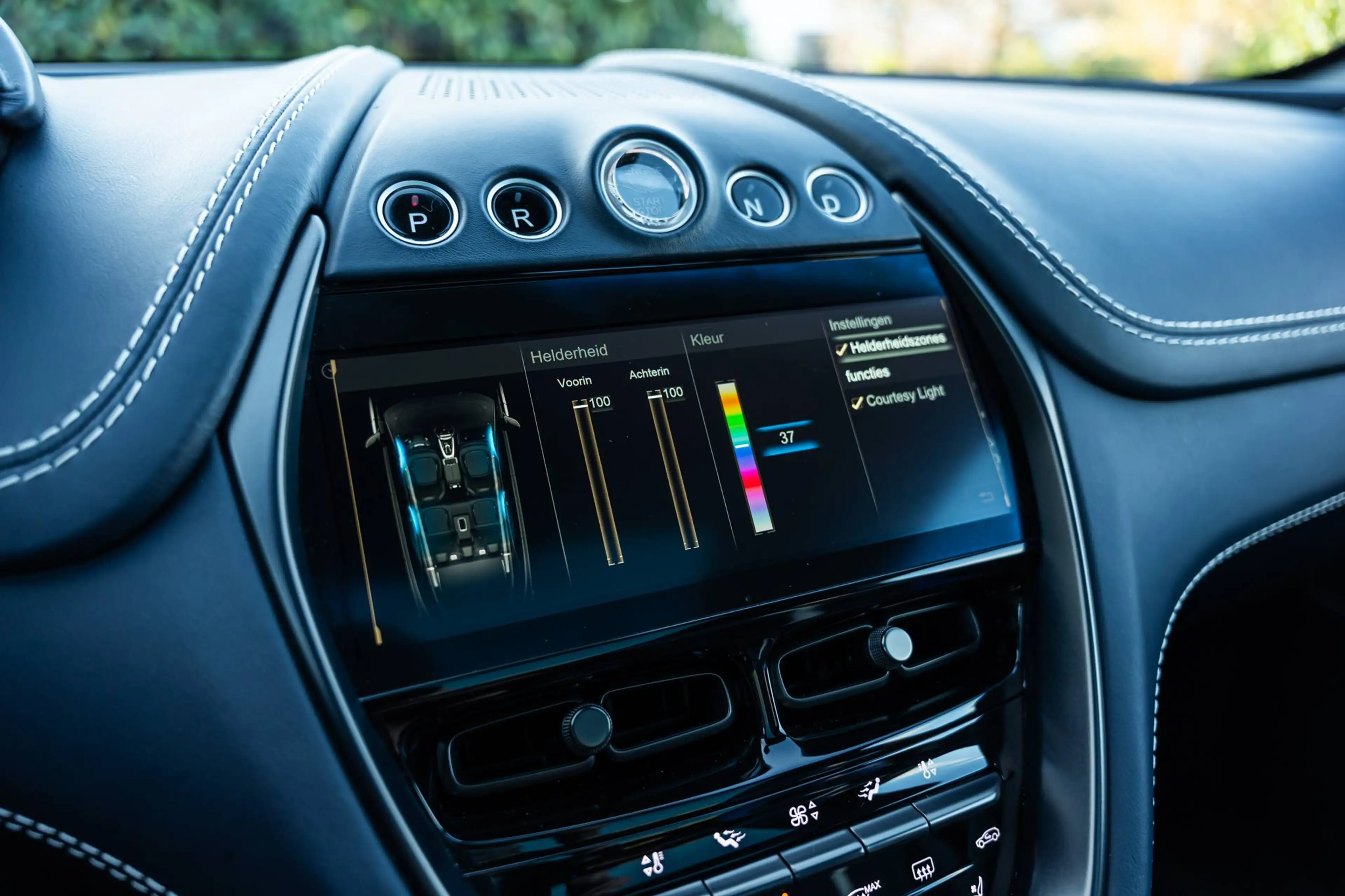 Aston Martin DBX 707/PPF/PANO/MY23/SEAT VENT/CARBON/360°/23" — photo 15