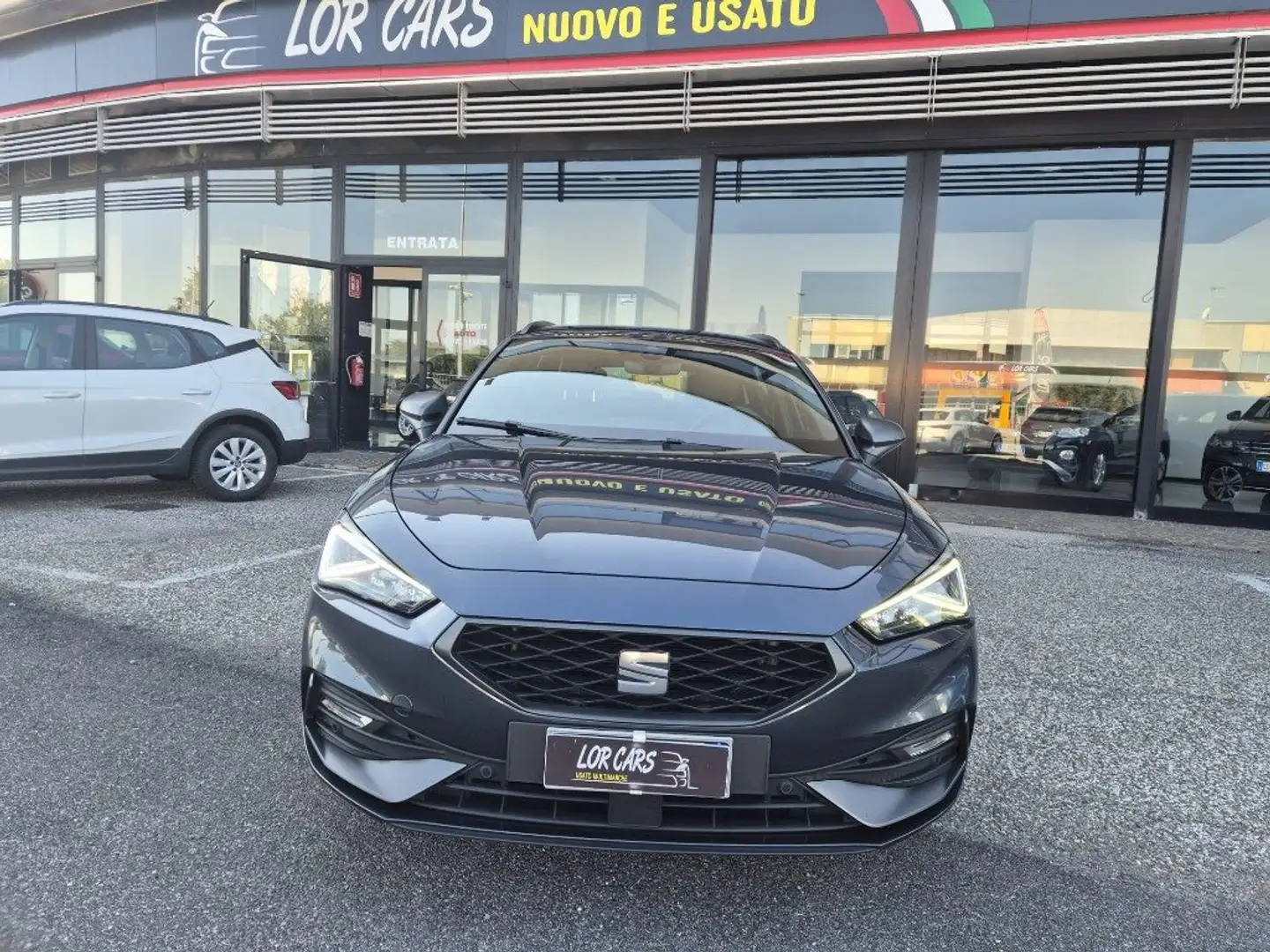 SEAT Leon Sport FR 2.0 TDI 150 CV DSG Grigio - 2