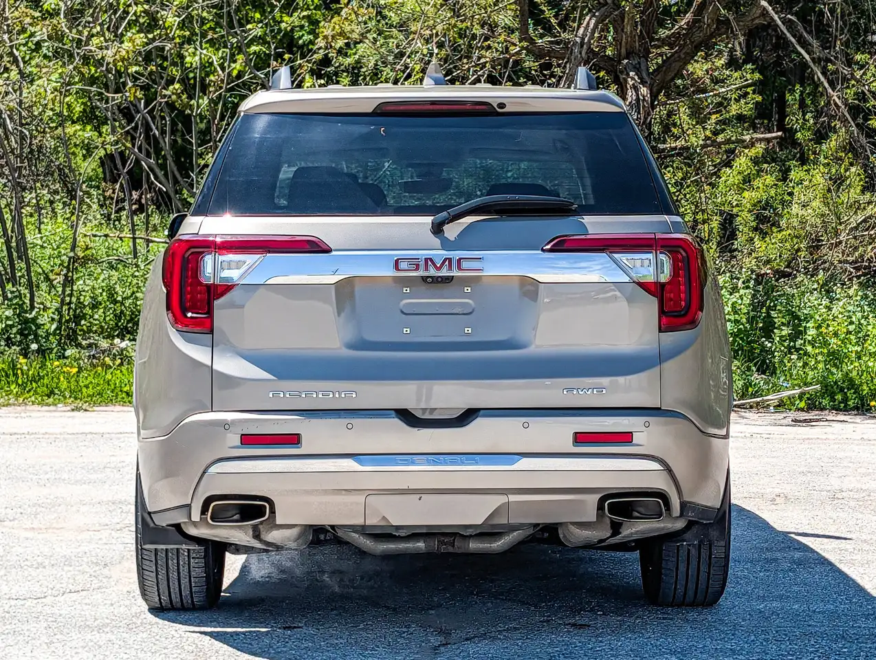 GMC Acadia снимка GMC Acadia
