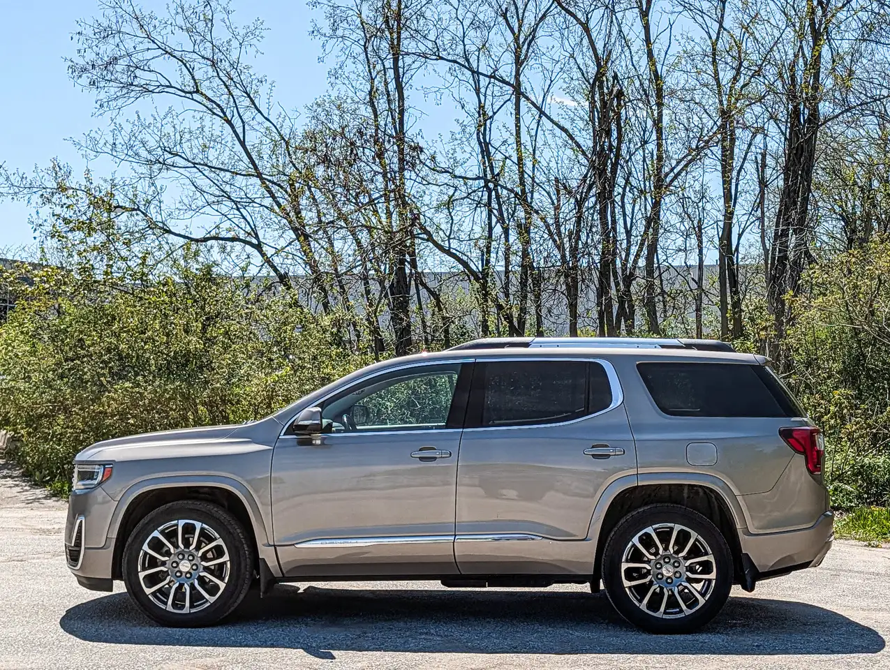 GMC Acadia снимка GMC Acadia