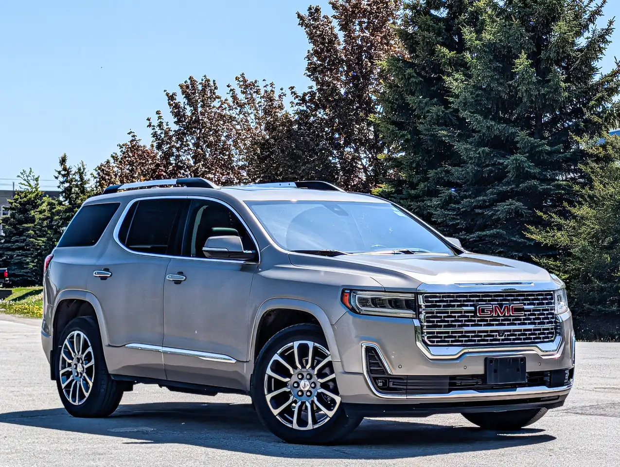 GMC Acadia снимка GMC Acadia