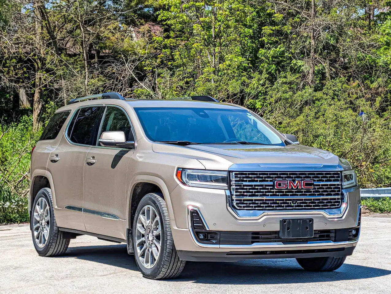 GMC Acadia снимка GMC Acadia