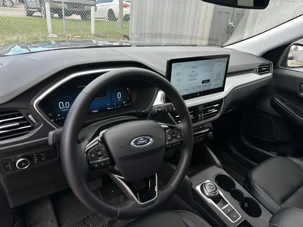 Ford Escape снимка Ford Escape