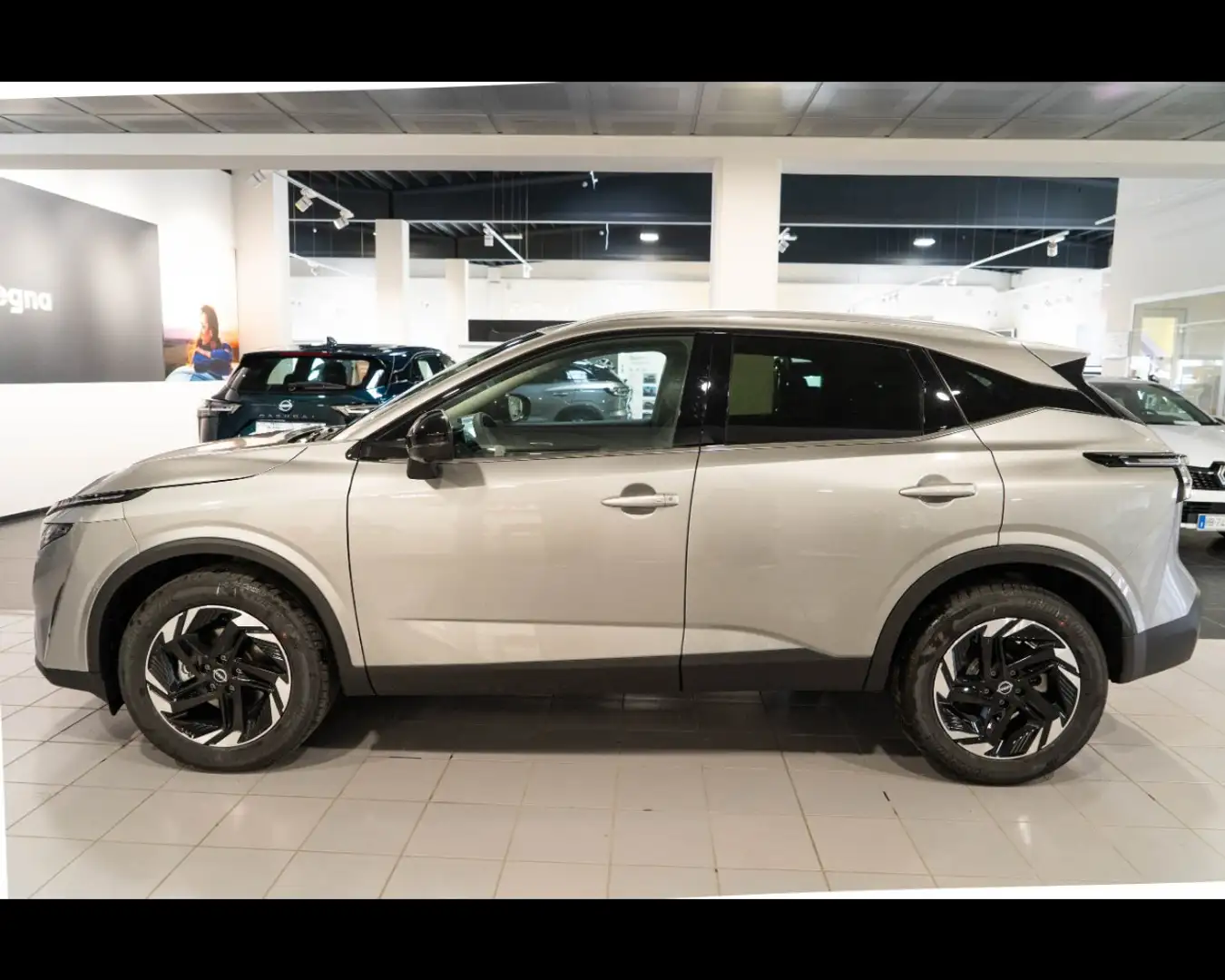 Nissan Qashqai NEW N-CONNECTA MHYB 140CV MT 2W Grigio - 2