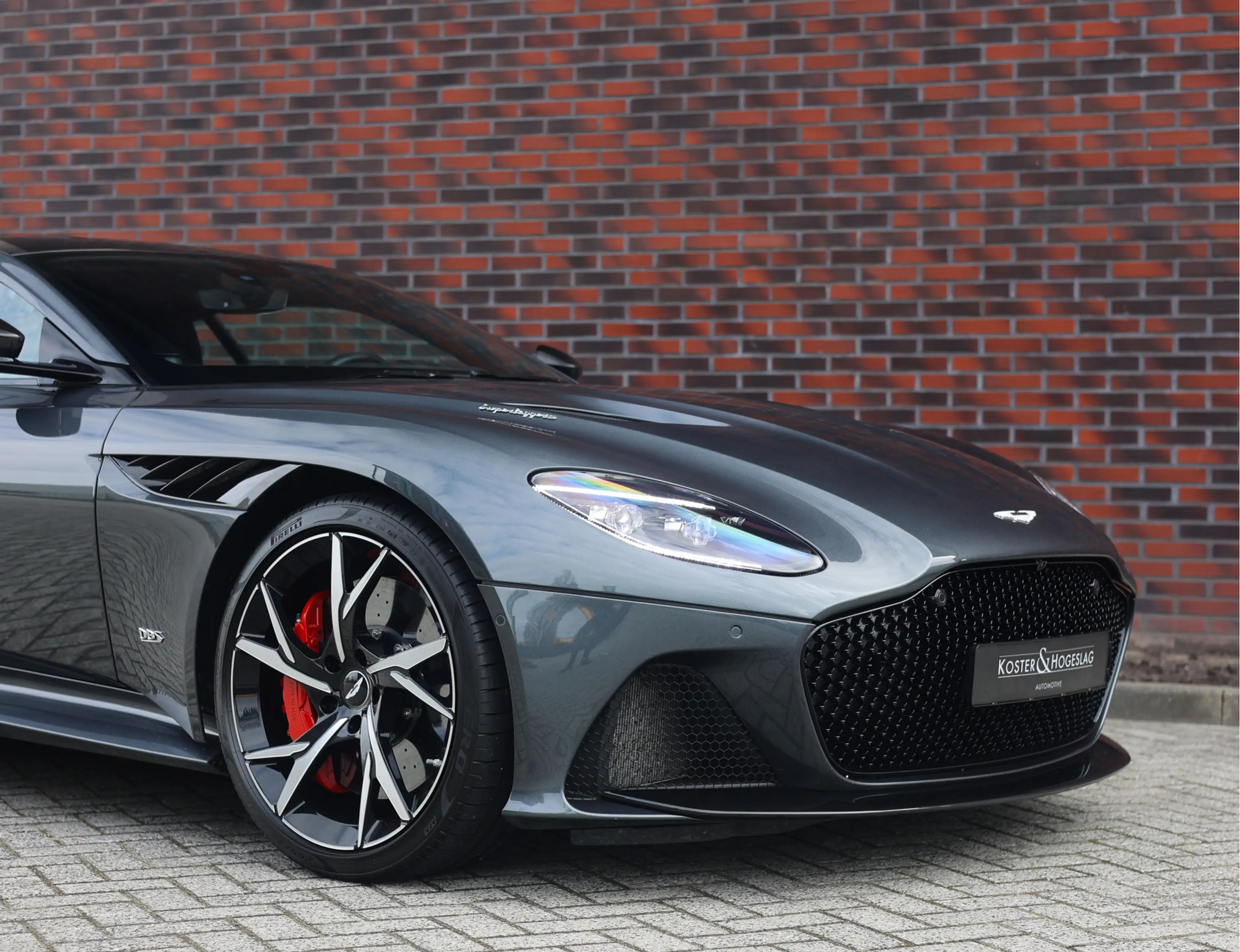 Aston Martin DBS 5.2 V12 Superleggera | B&O BeoSound - Xenon Grey — photo 18