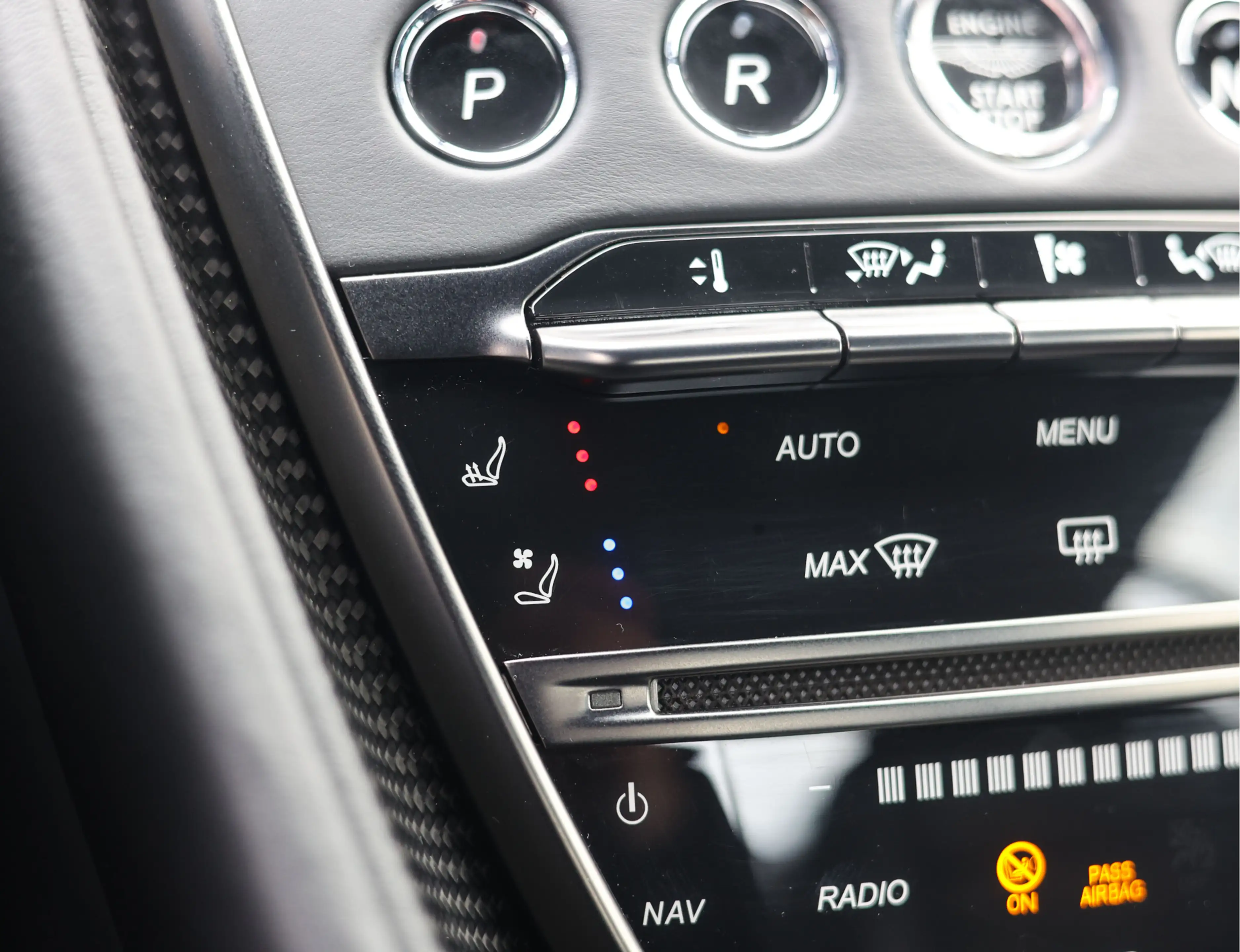 Aston Martin DBS 5.2 V12 Superleggera | B&O BeoSound - Xenon Grey — photo 35