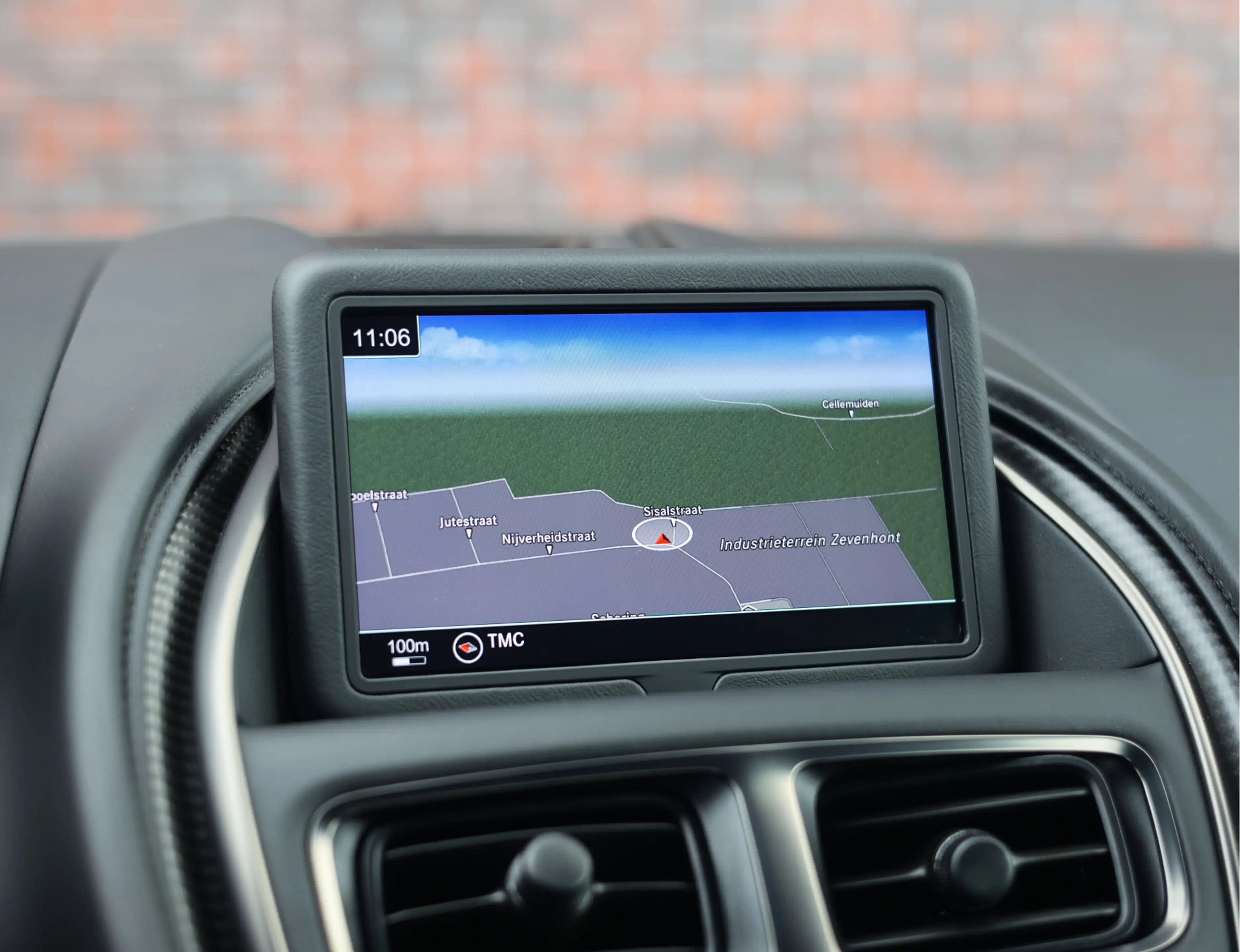 Aston Martin DBS 5.2 V12 Superleggera | B&O BeoSound - Xenon Grey — photo 50