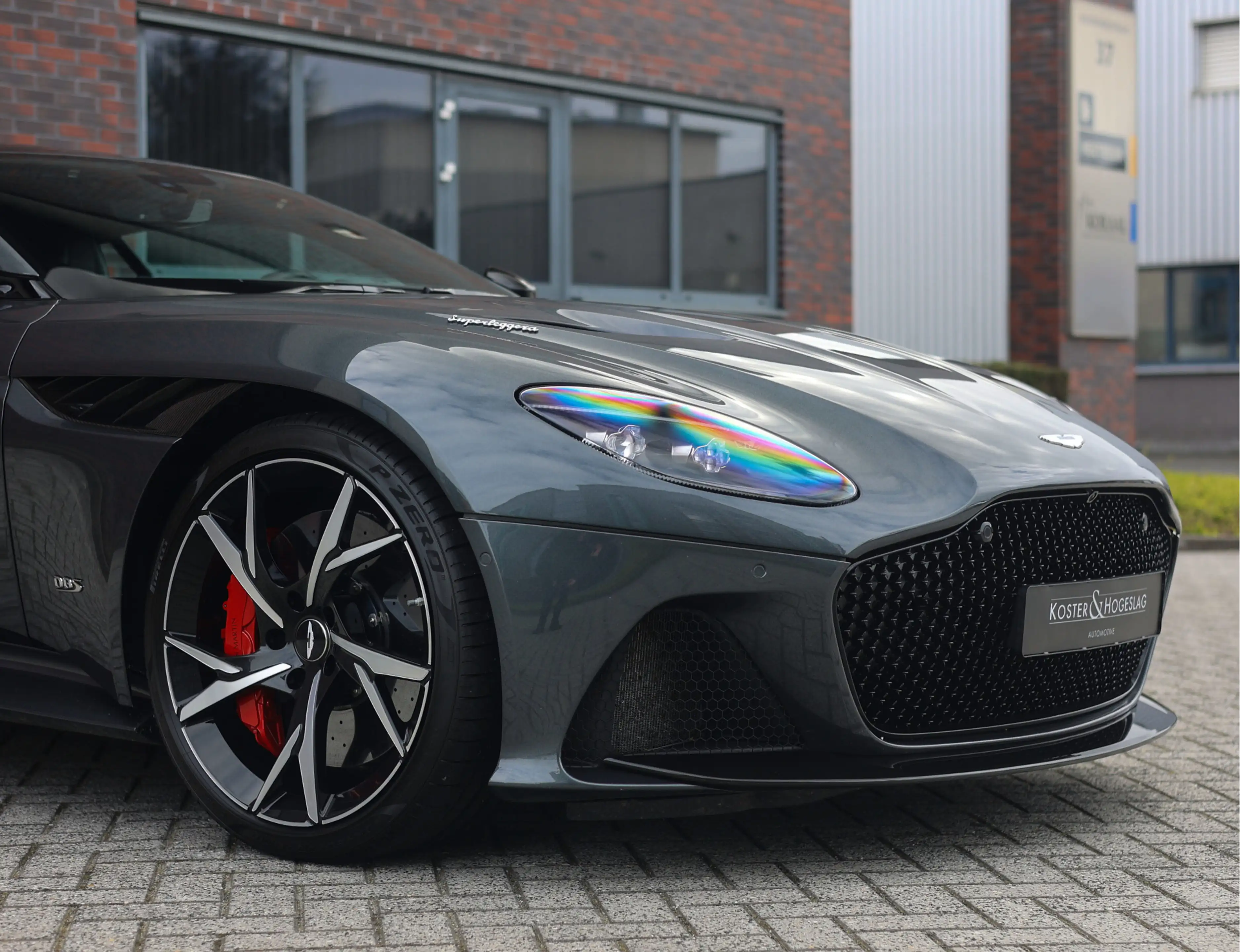 Aston Martin DBS 5.2 V12 Superleggera | B&O BeoSound - Xenon Grey — photo 8