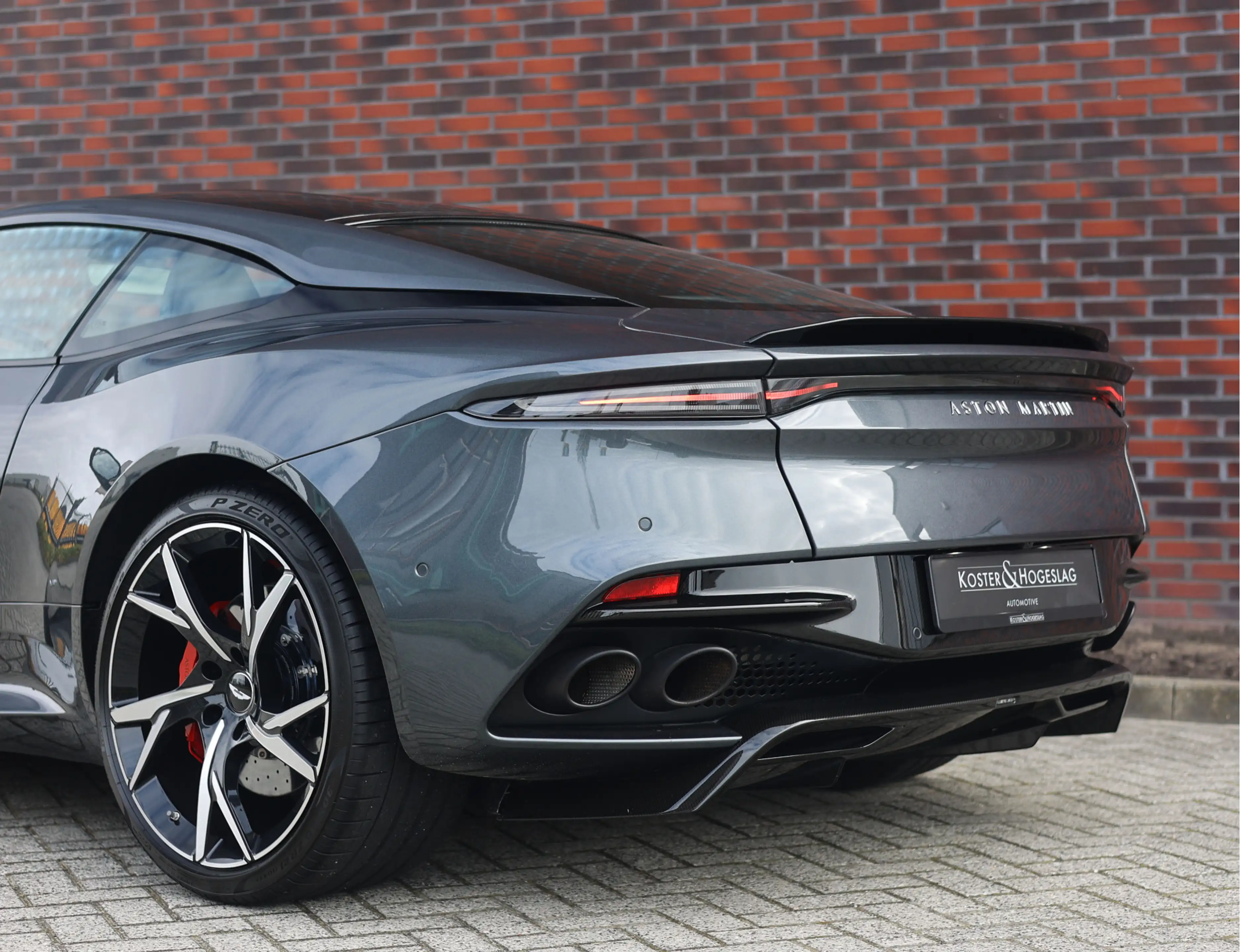 Aston Martin DBS 5.2 V12 Superleggera | B&O BeoSound - Xenon Grey — photo 21