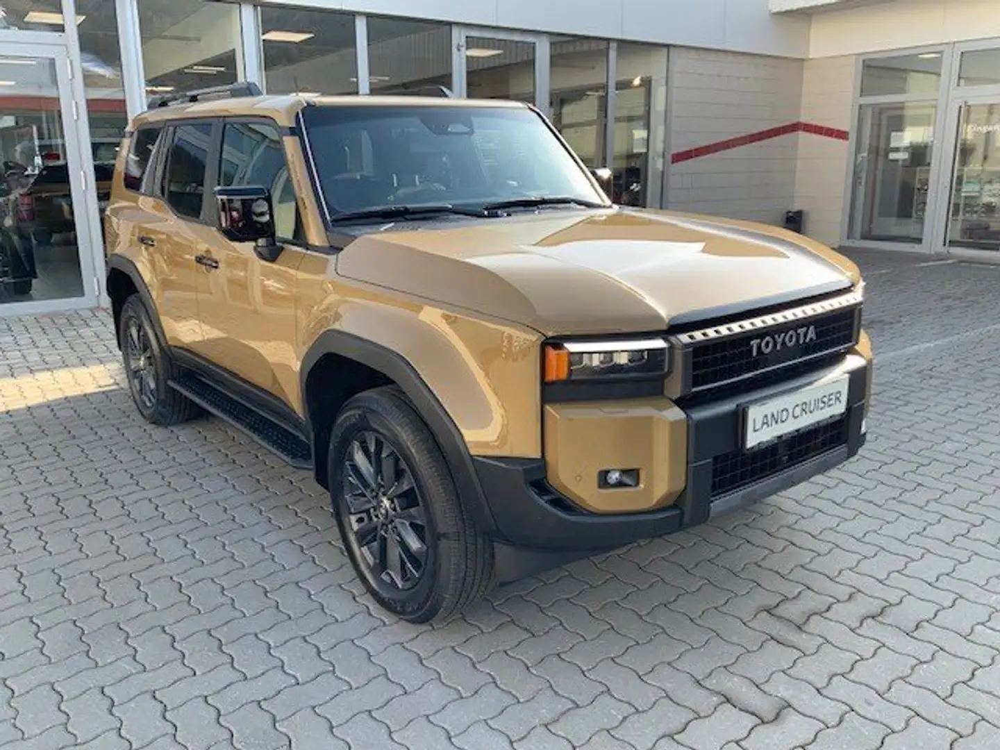 Toyota Land Cruiser 2.8 D-4D MHEV AWD Lounge Gold - 1