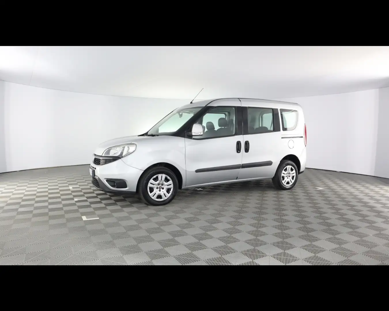 Fiat Doblo cargo combi N1 1.3 mjt 16v SX 95cv E6 Argento - 1