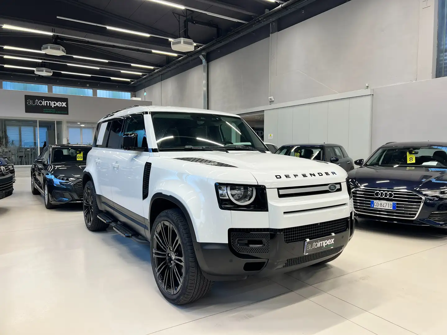 Land Rover Defender 110 awd 300cv auto 6posti /360 CAMERA/CERCHI 23" Blanc - 1