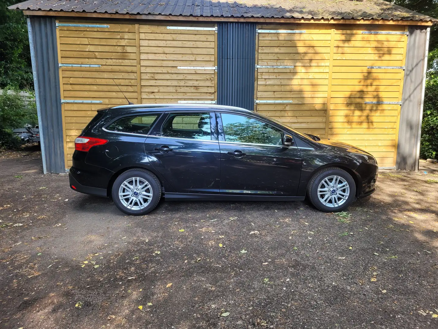 Ford Focus Focus 1.0 EcoB. Titanium Zwart - 2