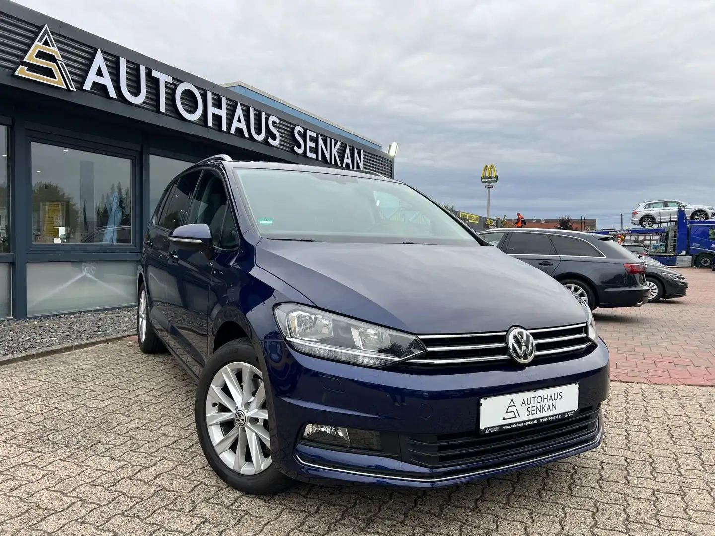 Volkswagen Touran 2.0 TDI DSG Join*NAVI*7-SITZER*ACC*AHK* Blau - 1