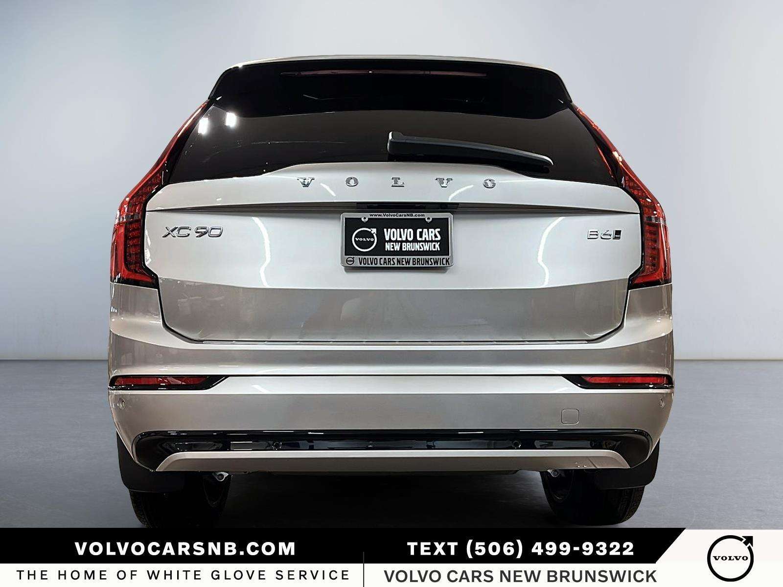 2026 Volvo XC90 B6 Ultra Bright Theme alt 3