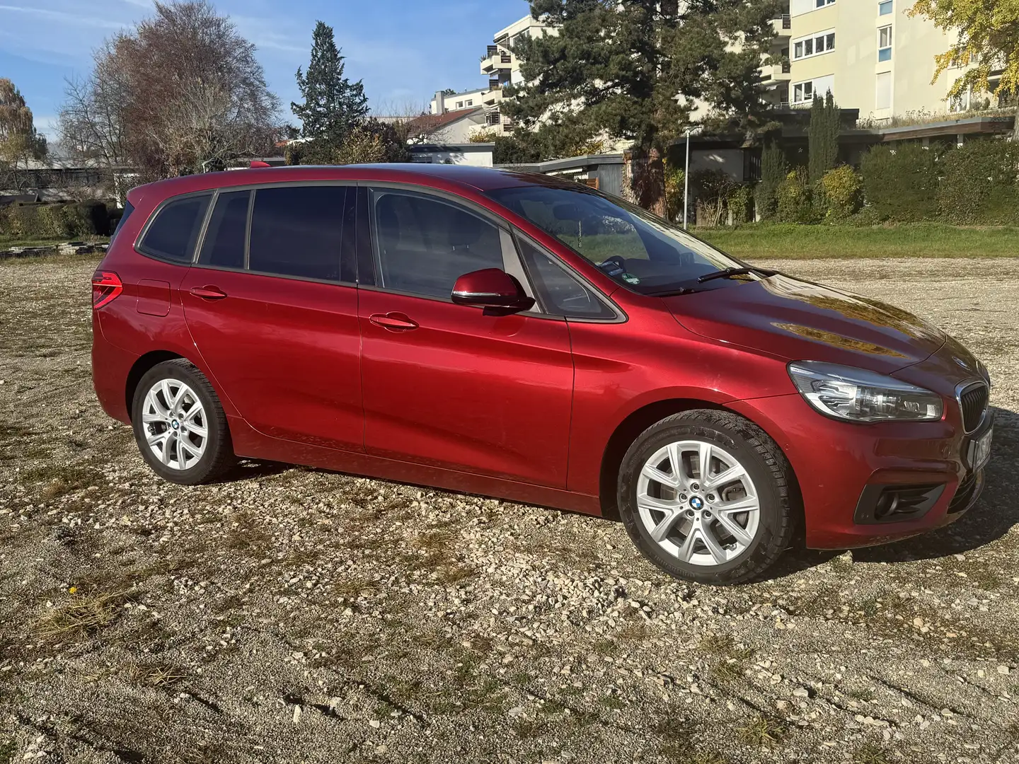 BMW 220 220d Active Tourer Sport Line Rot - 2