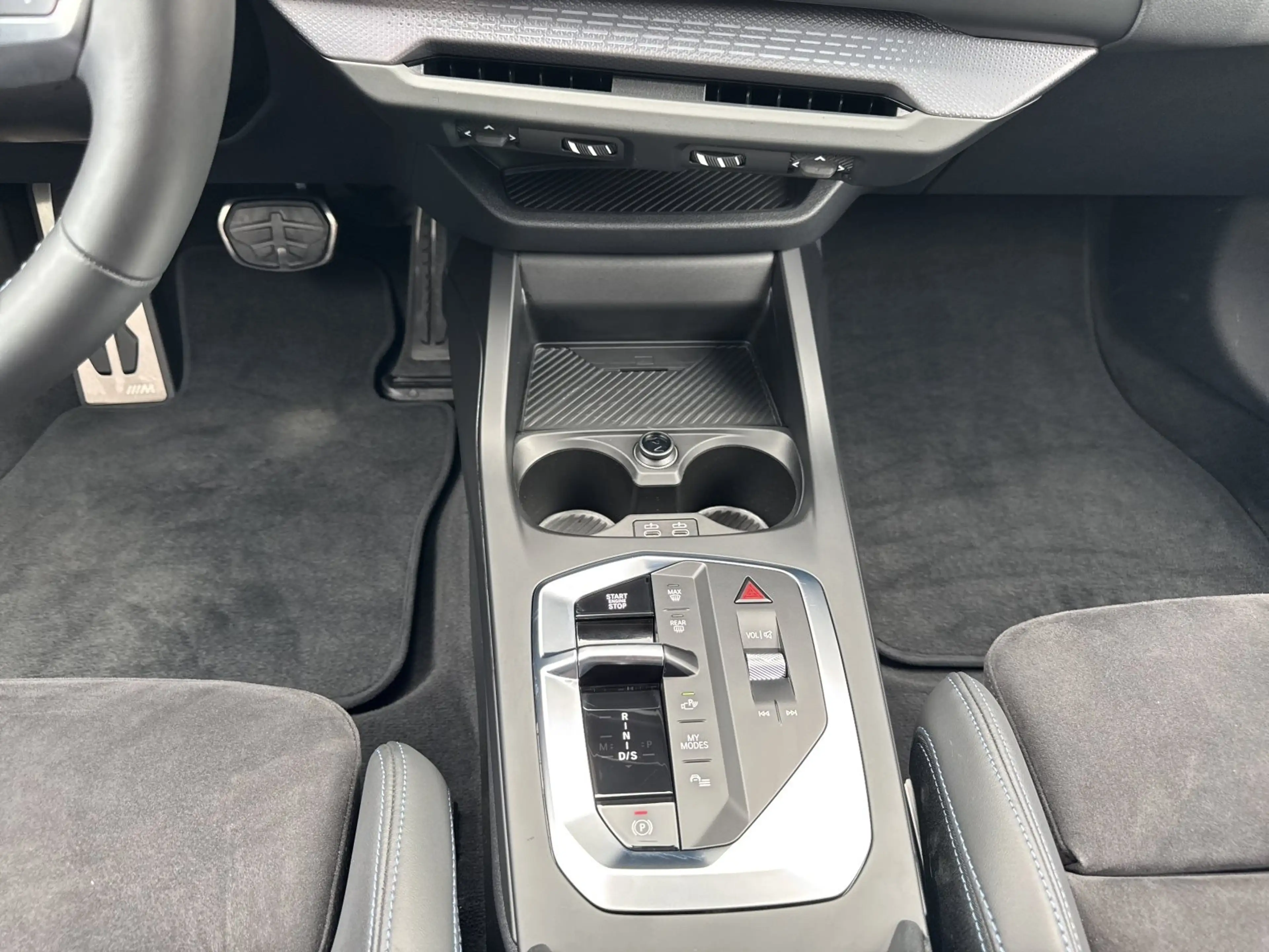 BMW 135 M135 xDrive M-Sport Pro 360° HEAD-UP RFK HK ABSTAN — photo 13