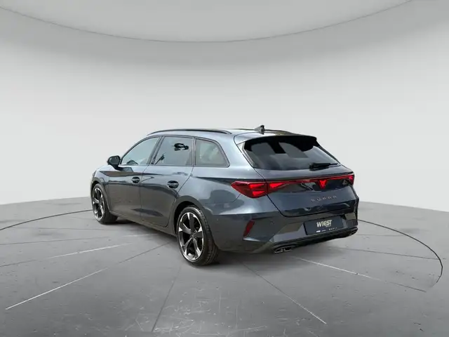 Cupra Leon view 4