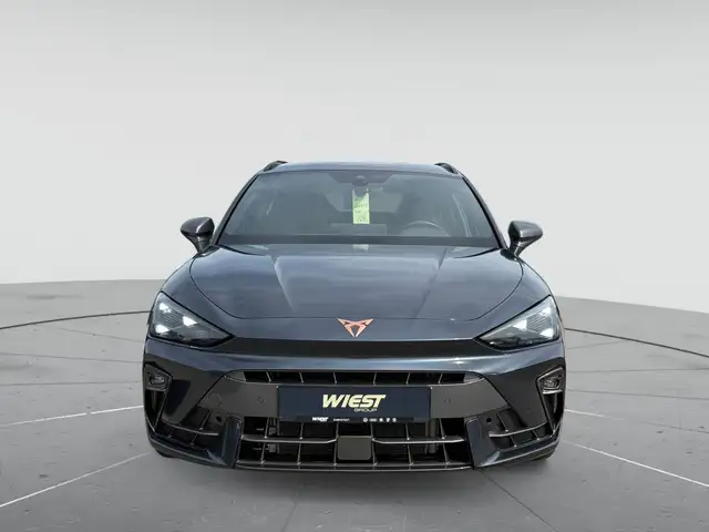 Cupra Leon view 2