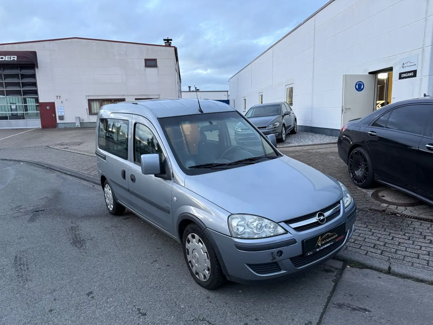 Opel Combo Edition Benzin Erdgas Klima Servo Silber - 1