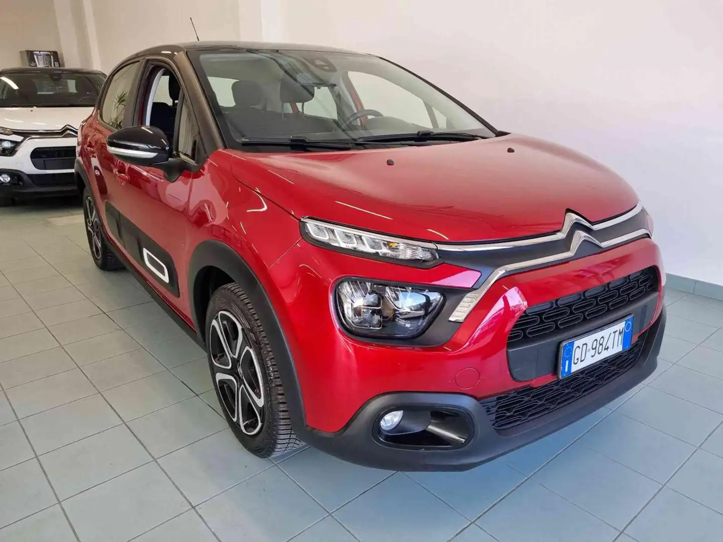 Citroen C3 BlueHDi 100 S&S Feel Pack Rood - 2