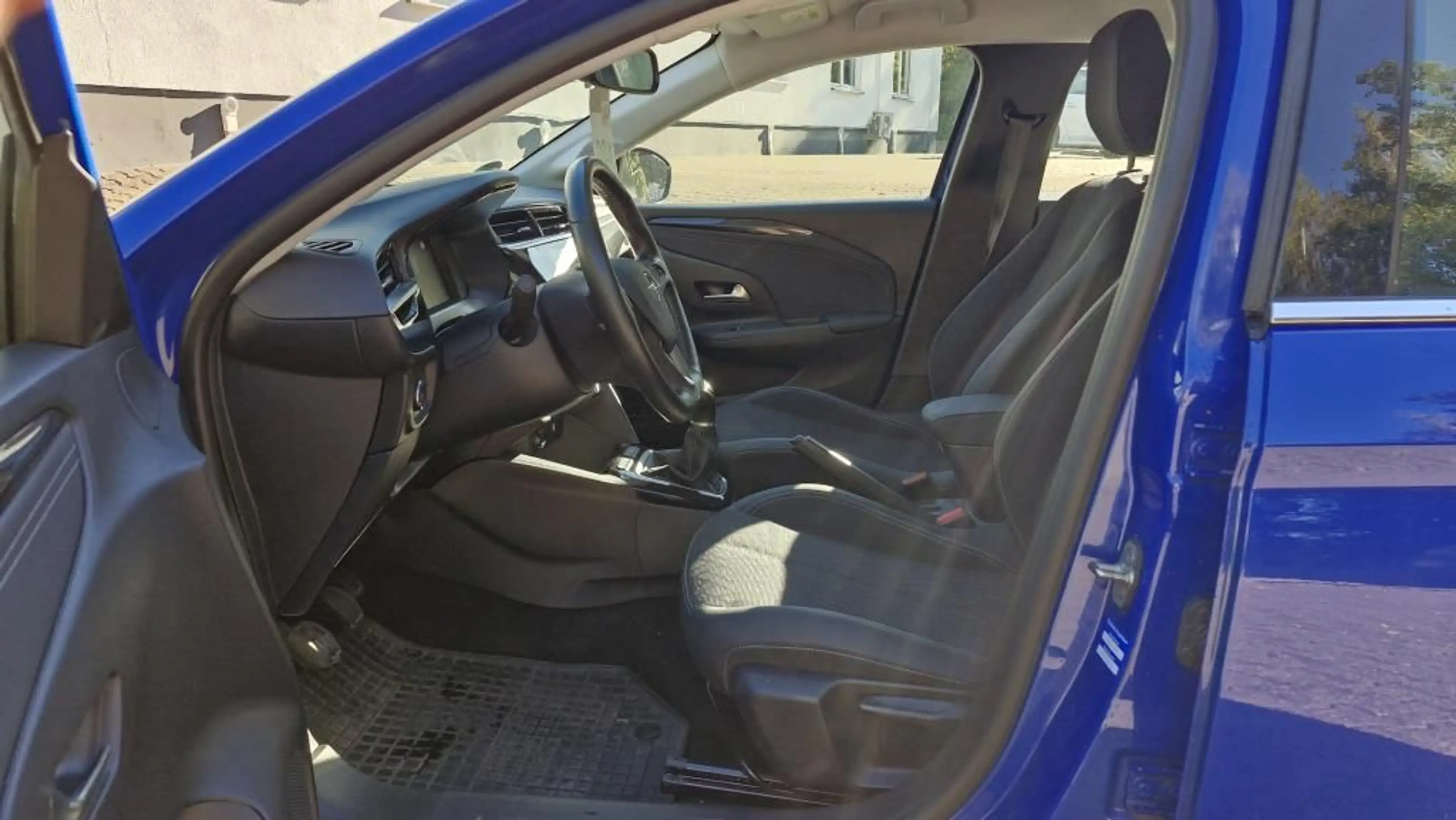 Opel Corsa 1.2 Sitzheizung+Einparkhilfe hinten — photo 7
