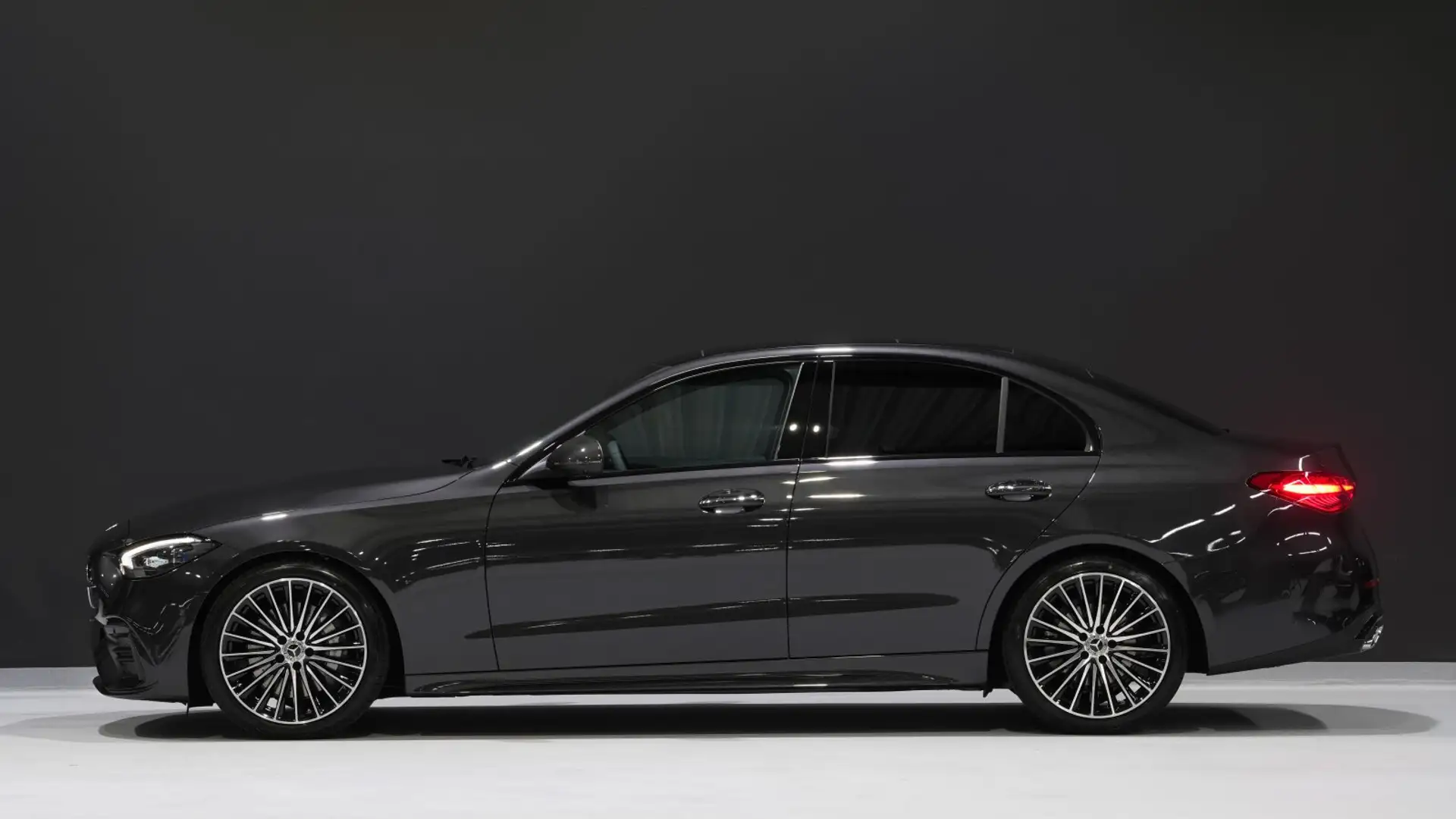 Mercedes-Benz C 180 C 180 AMG MY2026 EUR1 BREMEN PRODUCTION  AMG Line Grau - 2