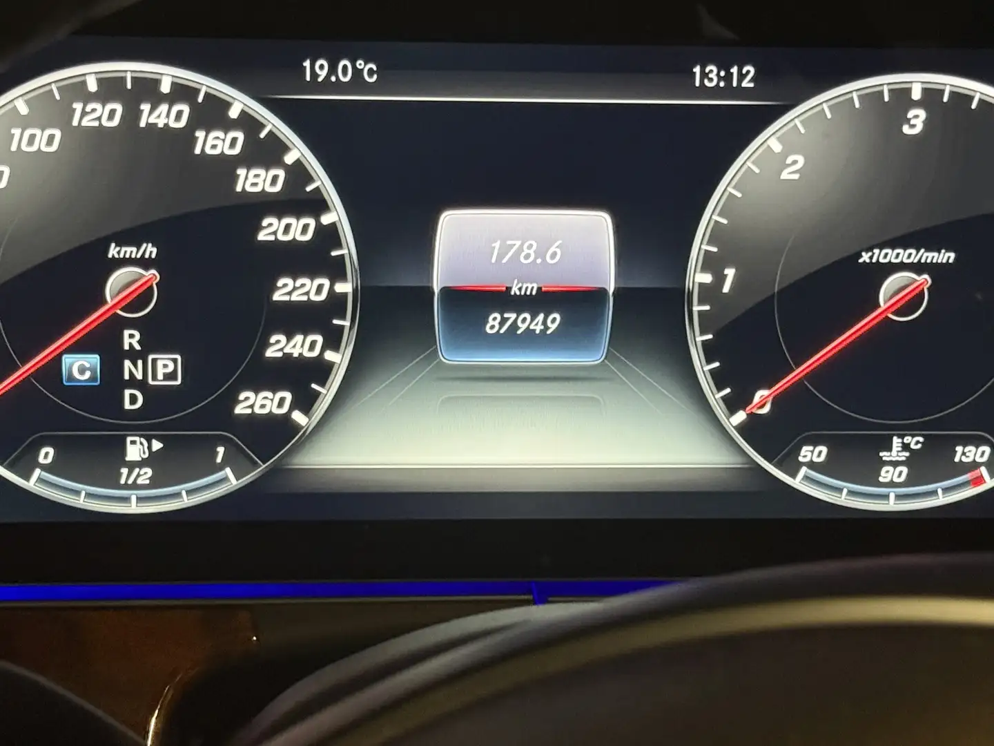Mercedes-Benz E 200 d 9G-TRONIC Exclusive - 2