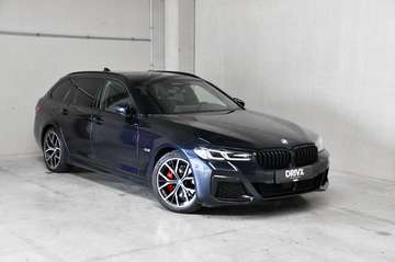 520e Touring - PHEV - M-Sportpakket - Panodak - Trekhaak - Adaptive Cruise Control -