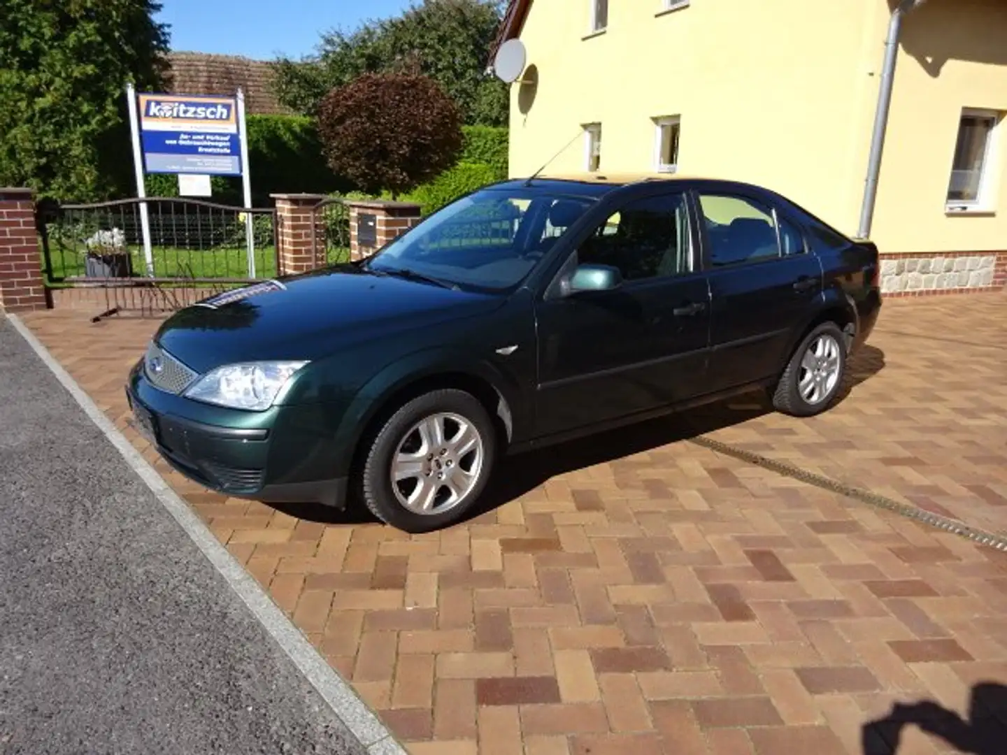 Ford Mondeo Mondeo Fließheck 1.8 Ambiente + vieles Neu + Grün - 1
