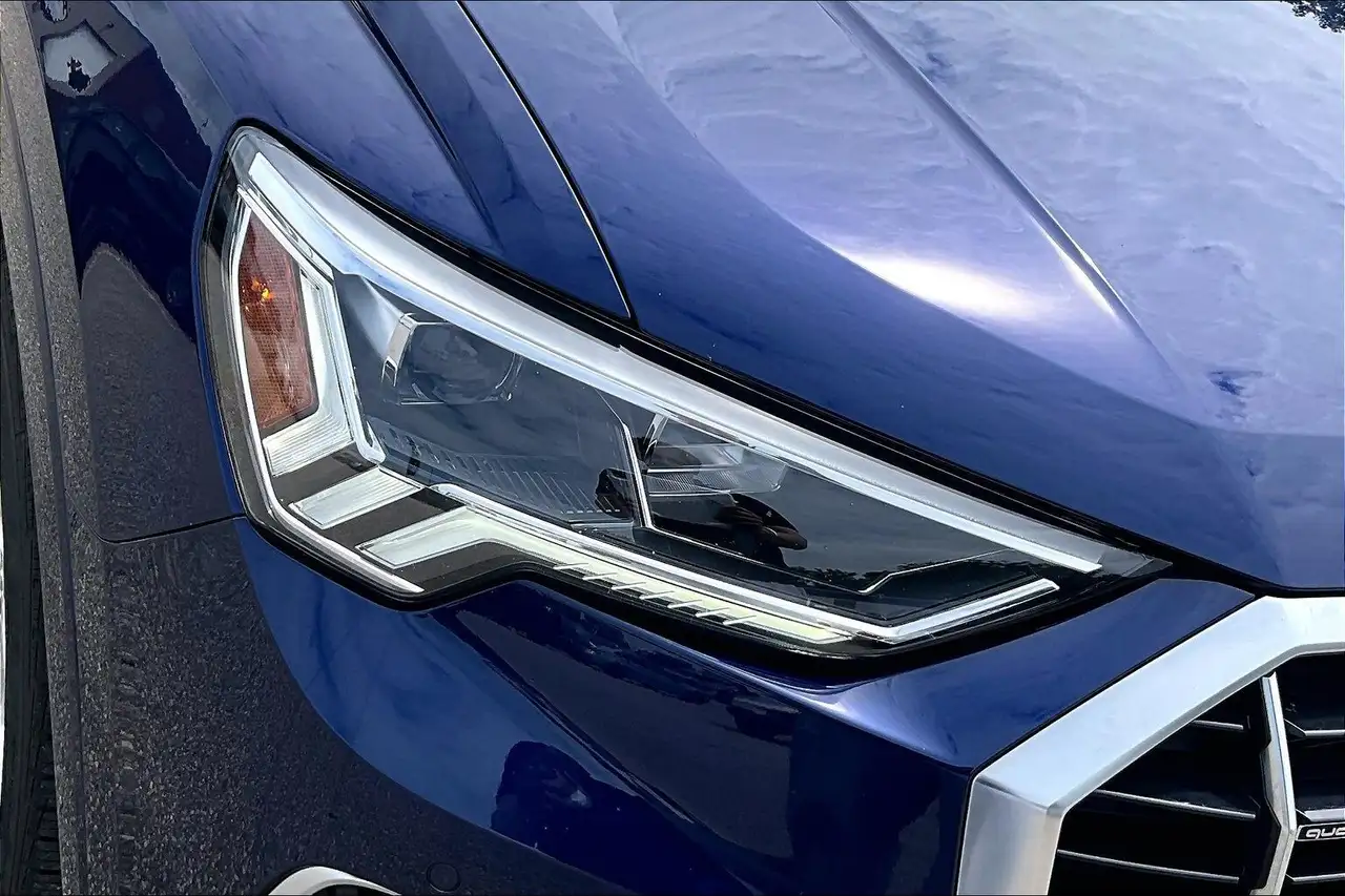 Audi Q3 photo Audi Q3