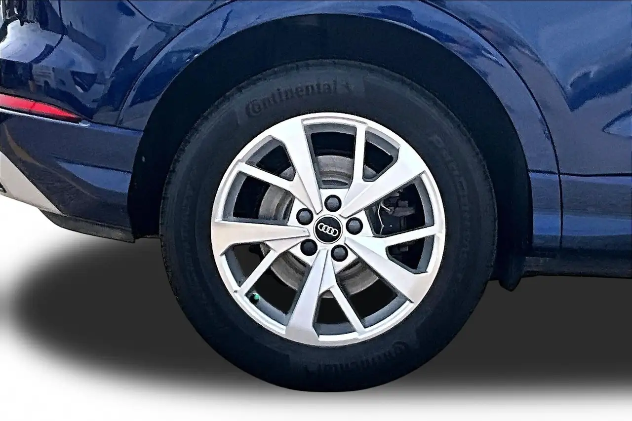 Audi Q3 photo Audi Q3