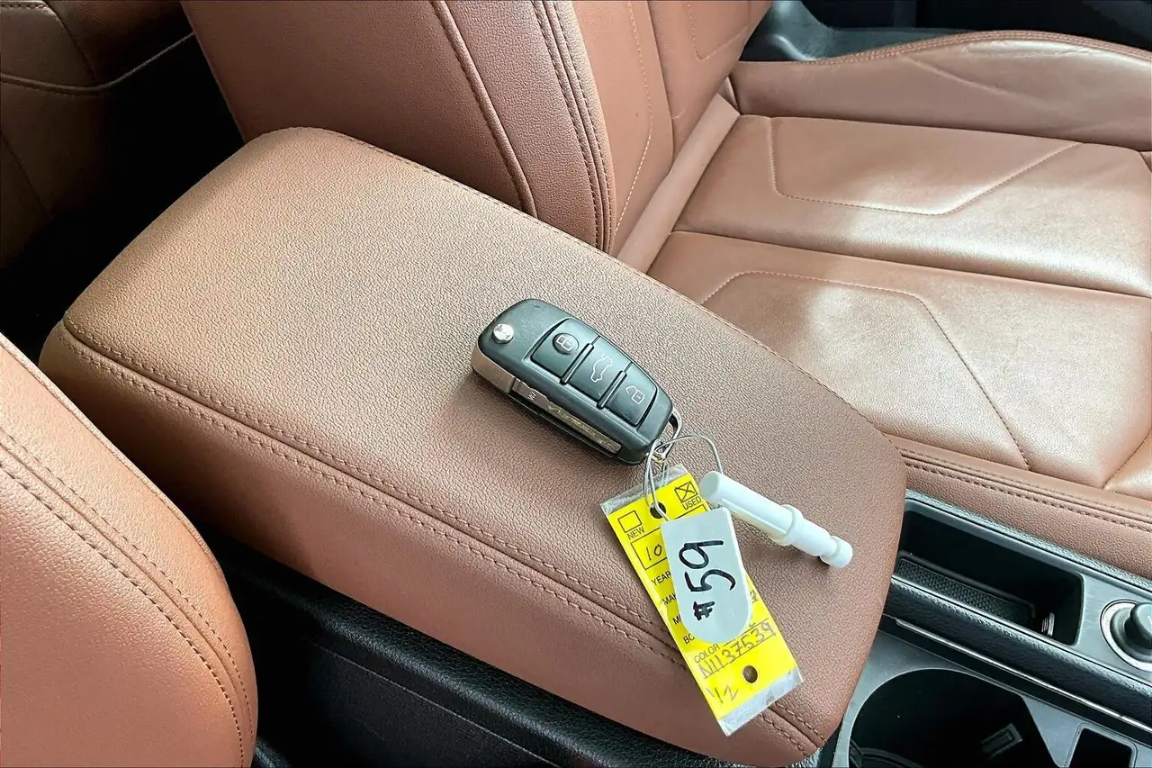 Audi Q3 photo Audi Q3