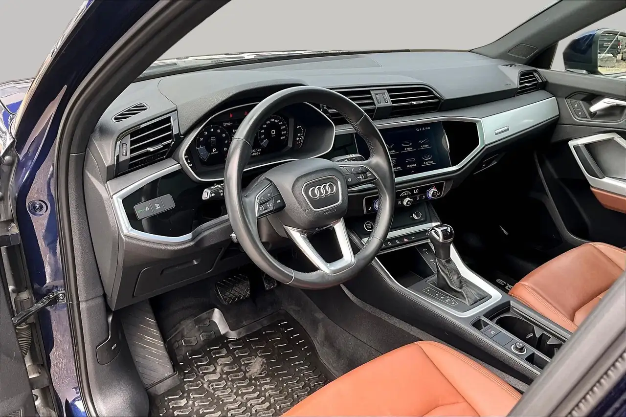 Audi Q3 photo Audi Q3